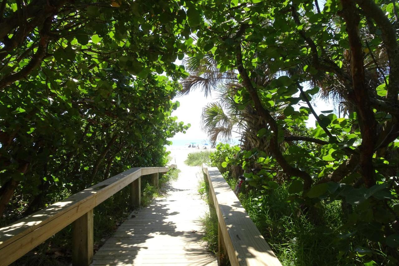 קייפ קנוורל Cozy Canaveral Beach Condo! Next To Nasa Launch Site מראה חיצוני תמונה